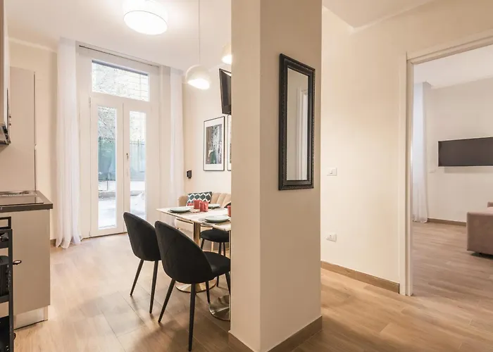 아파트 Fino A 17 Persone In Centro A 17 Minuti A Piedi Da Piazza Di Spagna